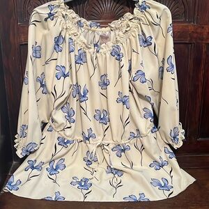Peter Nygard Blouse